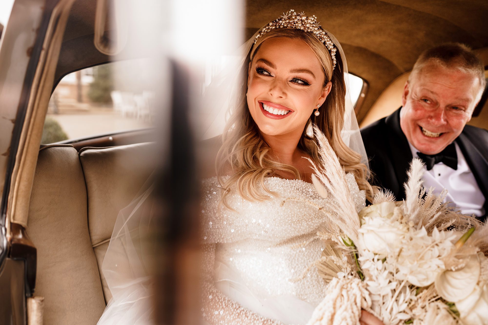 Candid Wedding Photography: Capturing Moments, Creating Memories